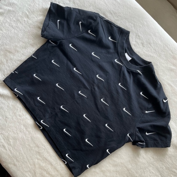 NikeLab Womans Swoosh All Over Print Shirt Medium Cropped Streetwear Y2K Sz M - Picture 7 of 7